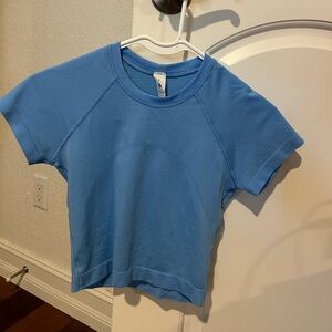 NEW Aero Blue Top Swiftly Tech Cropped Short-Sleeve Shirt 2.0
